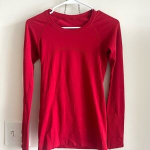 Lululemon Swiftly Tech Long Sleeve - hip length Size 4